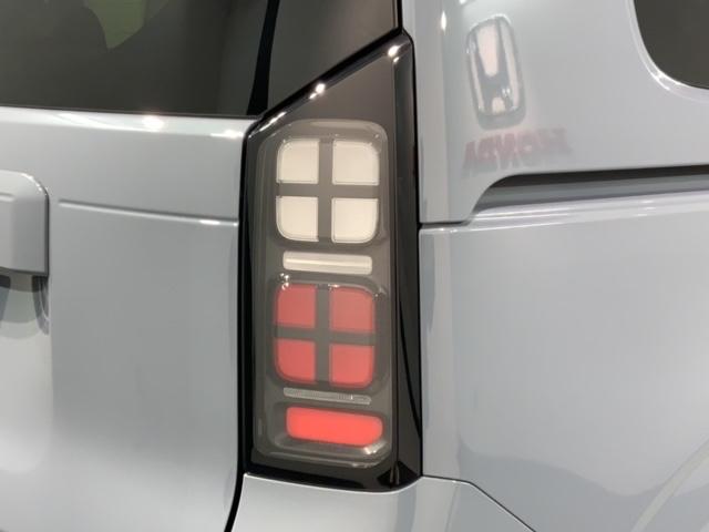 フリード エアー　ＥＸ　ホンダセンシング　新車保証継承　禁煙　当社デモカー　ナビ　Ｒカメラ　ＢＴオーディオ　サイド＋カーテンエアバック　アルミ　ＬＥＤヘッド　シートヒ－タ－　クルコン　スマートキー　障害物センサー　ＥＴＣ（45枚目）