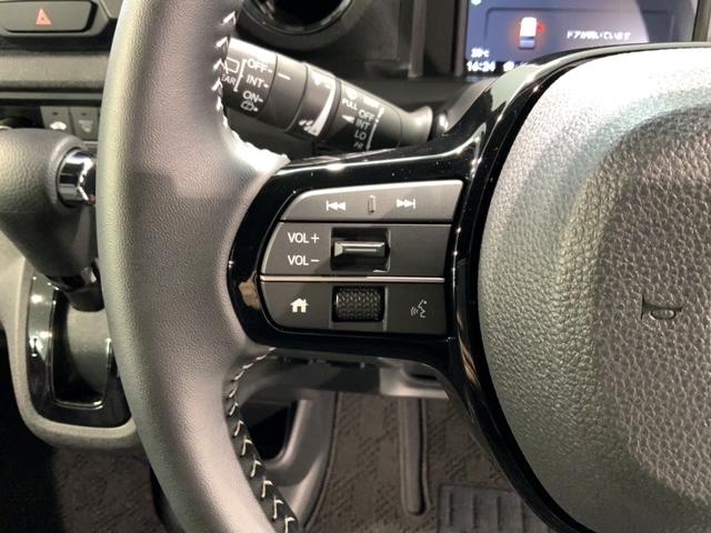 Ｎ－ＢＯＸカスタム コーディネートスタイル　ホンダセンシング　ナビ　Ｒカメラ　ＣＤ　ＤＶＤ　ＢＴオーディオ　音楽録音　ＴＶ　アルミ　ＬＥＤヘッド　フォグ　シートヒーター　クルコン　横滑り防止装置　障害物センサー　両側電動スライドドア　ＥＴＣ（10枚目）