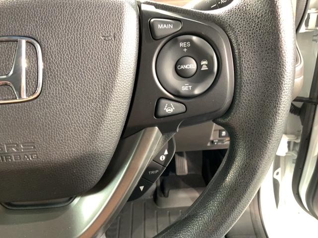 フリード Ｇ・ホンダセンシング　最長５年保証　ナビ　Ｒ席モニター　Ｒカメラ　ＣＤ　ＤＶＤ　ＢＴオーディオ　音楽録音　ＴＶ　ＬＥＤヘッド　シートヒ－タ－　クルコン　ドラレコ　ワンオーナー　禁煙　両側電動スライドドア　スマートキー（12枚目）