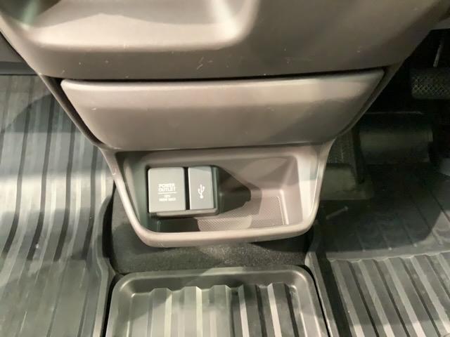 フリード Ｇ・ホンダセンシング　最長５年保証　ナビ　Ｒ席モニター　Ｒカメラ　ＣＤ　ＤＶＤ　ＢＴオーディオ　音楽録音　ＴＶ　ＬＥＤヘッド　シートヒ－タ－　クルコン　ドラレコ　ワンオーナー　禁煙　両側電動スライドドア　スマートキー（28枚目）