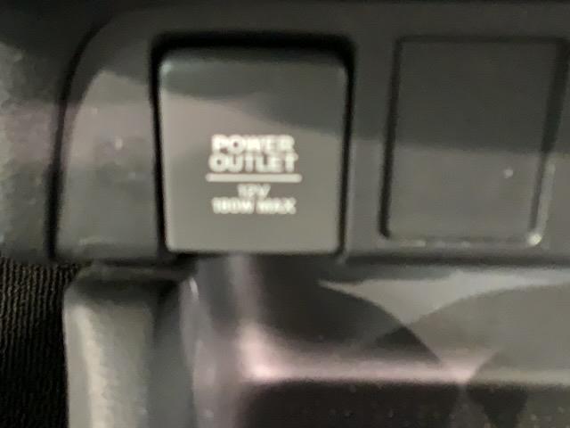 フィット ベーシック　ホンダセンシングレス　リースアップ車両　最長５年保証　ＣＤチューナー　ＡＢＳ　両席エアバック　サイド＋カーテンエアバック　オートライト　スマートキー　イモビライザー　横滑り防止装置　エアコン（14枚目）