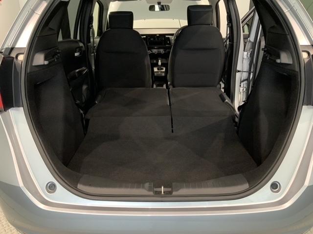 フィット ベーシック　ホンダセンシングレス　リースアップ車両　最長５年保証　ＣＤチューナー　ＡＢＳ　両席エアバック　サイド＋カーテンエアバック　オートライト　スマートキー　イモビライザー　横滑り防止装置　エアコン（18枚目）