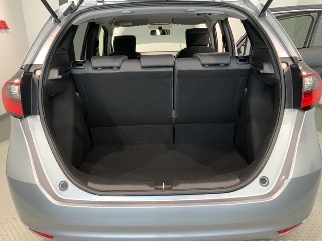 フィット ベーシック　ホンダセンシングレス　リースアップ車両　最長５年保証　ＣＤチューナー　ＡＢＳ　両席エアバック　サイド＋カーテンエアバック　オートライト　スマートキー　イモビライザー　横滑り防止装置　エアコン（38枚目）