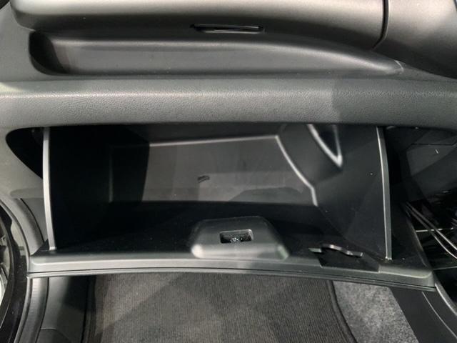 フィット RS ファインスタイル 6MT 1年保証 ナビ Rカメラ CD DVD BTオーディオ TV ABS 両席エアバック HID アルミ フォグ スマートキー イモビライザー VSA ワンオーナー 禁煙 ETC オートライト(26枚目)