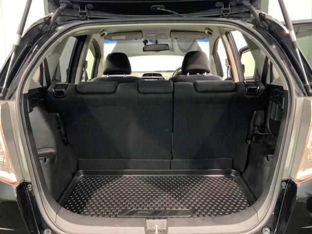 フィット RS ファインスタイル 6MT 1年保証 ナビ Rカメラ CD DVD BTオーディオ TV ABS 両席エアバック HID アルミ フォグ スマートキー イモビライザー VSA ワンオーナー 禁煙 ETC オートライト(36枚目)