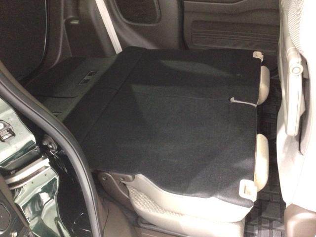 ���Џ��i���Z���^�[�ɂē��O���̃N���[�j���O�����{���Ă���܂��I