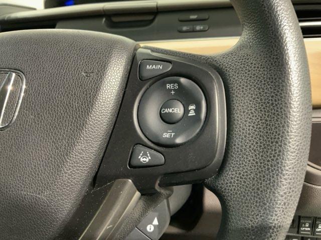 フリード Ｇ・ホンダセンシング　最長５年保証　ナビ　ＣＤ　ＢＴオーディオ　ＡＢＳ　両席エアバック　クルコンスマートキー　イモビライザー　両側電動スライドドア　横滑り防止装置　ワンオーナー　禁煙　ＥＴＣ　衝突軽減ブレーキ（11枚目）