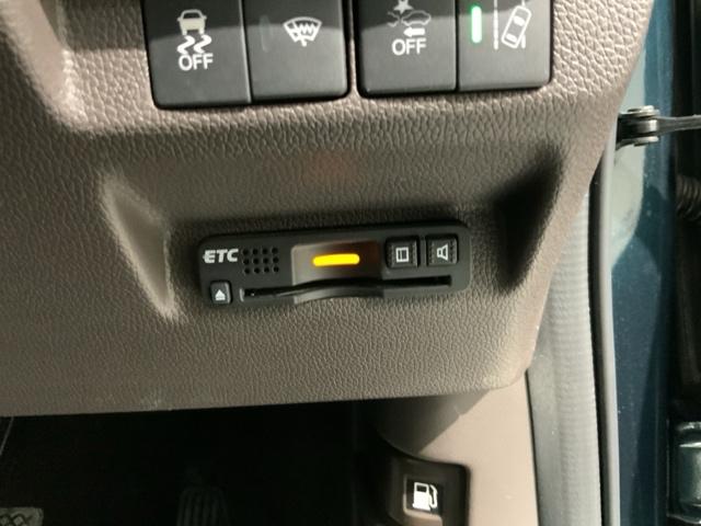 フリード Ｇ・ホンダセンシング　最長５年保証　ナビ　ＣＤ　ＢＴオーディオ　ＡＢＳ　両席エアバック　クルコンスマートキー　イモビライザー　両側電動スライドドア　横滑り防止装置　ワンオーナー　禁煙　ＥＴＣ　衝突軽減ブレーキ（12枚目）