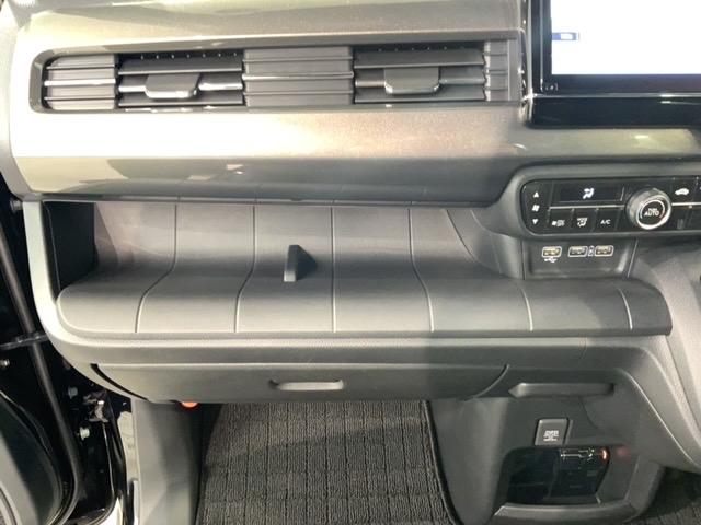 N-WGNカスタム L・ターボホンダセンシング 最長5年保証 ナビ Rカメラ CD DVD BTオーディオ TV アルミ LEDヘッド フォグ シートヒーター クルコン スマートキー ドラレコ ワンオーナー 障害物センサー 禁煙 横滑り防止装置(24枚目)