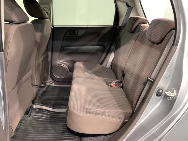 ���Џ��i���Z���^�[�ɂē��O���̃N���[�j���O�����{���Ă���܂��I