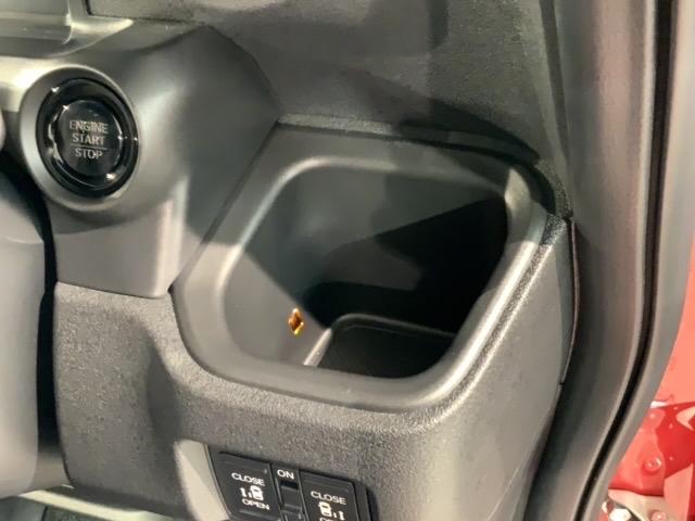 N-BOXカスタム コーディネートスタイル ホンダセンシング 新車保証継承 禁煙 当社デモカー ナビ Rカメラ CD DVD BTオーディオ 音楽録音 TV アルミ LEDヘッド シートヒーター クルコン 障害物センサー 両側電動スライドドア(28枚目)