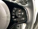 クルーズコントロールを装備しています。高速道路などで一定の速度で走ってくれるので運転が楽ですよ！速度を設定できますので、スピードの出しすぎにも注意できます。