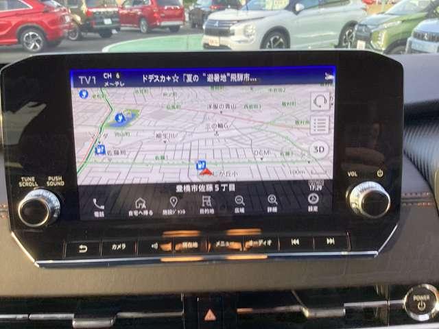 アウトランダーＰＨＥＶ Ｐ　メモリーナビ　地デジＴＶ　バックカメラ　横滑り防止　デュアルエアコン　黒革シート　フルセグＴＶ　シートヒーター　パワーシート　ＬＥＤヘッドライト　４ＷＤ　エアロ　メモリーナビ　ＡＢＳ　Ｂカメ　アルミ（6枚目）