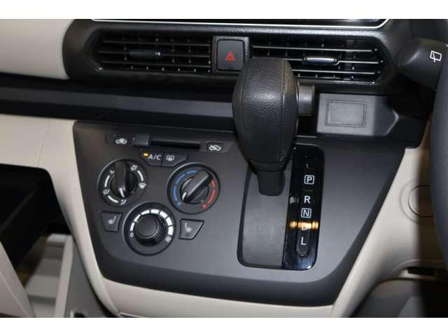 eKスペース M 純正9インチナビ+フルセグTV・ルームミラー フルセグTV デュアルエアバッグ LED バックモニター キーレスエントリーシステム 禁煙 シートヒーター ワンオーナー パワーウインドウ メモリーナビ(7枚目)