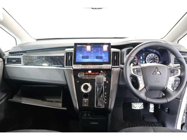 デリカＤ：５ シャモニー　メモリーナビ　地デジＴＶ　バックカメラ　アイドリングＳ　アクティブクルーズコントロール　イモビ　衝突被害軽減装置　Ｂモニター　１オーナー　ＥＴＣ　助手席エアバッグ　地デジＴＶ　電動リアゲート　４ＷＤ（3枚目）