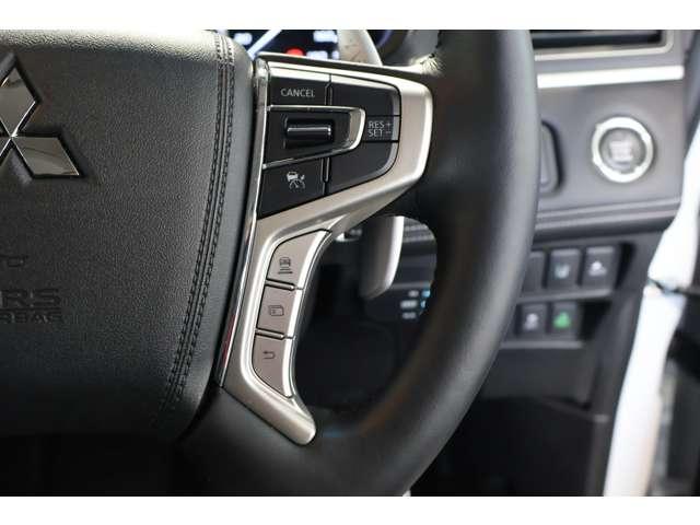 デリカＤ：５ シャモニー　メモリーナビ　地デジＴＶ　バックカメラ　アイドリングＳ　アクティブクルーズコントロール　イモビ　衝突被害軽減装置　Ｂモニター　１オーナー　ＥＴＣ　助手席エアバッグ　地デジＴＶ　電動リアゲート　４ＷＤ（11枚目）