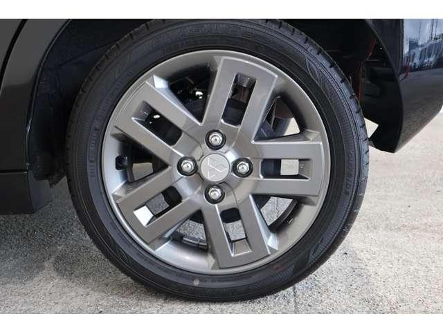 デリカミニ Ｔ　プレミアム　純正ナビ　地デジＴＶ　全方位カメラ　フルセグＴＶ　ＬＥＤランプ　クルコン　キーレスエントリー　ＡＢＳ　禁煙　エアバッグ　パワステ　ベンチシート　オートエアコン　ターボ車　フロントカメラ　バックカメラ（13枚目）