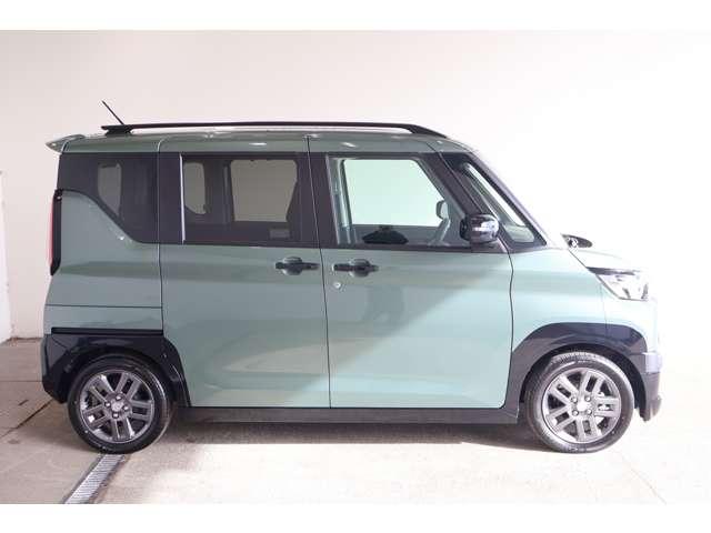 デリカミニ Ｇ　プレミアム　メモリーナビ・フルセグＴＶ・全周囲カメラ　ＬＥＤ　Ａクルコン　シートヒーター　ベンチシート　エアコン　コーナーセンサー　パワステ　アルミホイール　キーレスエントリー　エアバッグ　スマートキー　ＡＢＳ（13枚目）