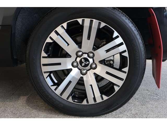 デリカD:5 G メモリーナビ・フルセグTV・全周囲カメラ リヤカメラ オートクルーズ パワステ エコモード LEDヘッドライト フルセグTV 寒冷地仕様 盗難防止装置 ABS ナビTV オートエアコン スマートキー(13枚目)