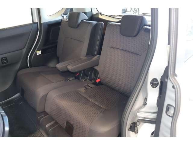 デリカＤ：２ ハイブリッドＭＺ　メモリーナビ・フルセグＴＶ・全周囲カメラ　左右パワースライドドア　Ａストップ　フルセグテレビ　クルコン　パワーステアリング　ＴＶナビ　オートエアコン　アルミ　メモリナビ　シートヒーター　キーレス（5枚目）