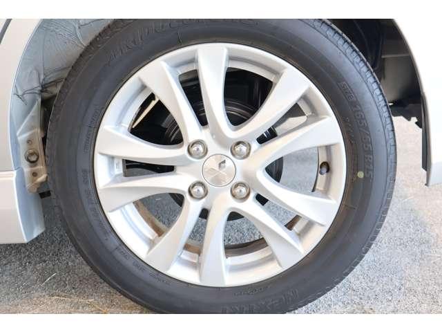 デリカＤ：２ ハイブリッドＭＺ　メモリーナビ・フルセグＴＶ・全周囲カメラ　左右パワースライドドア　Ａストップ　フルセグテレビ　クルコン　パワーステアリング　ＴＶナビ　オートエアコン　アルミ　メモリナビ　シートヒーター　キーレス（13枚目）