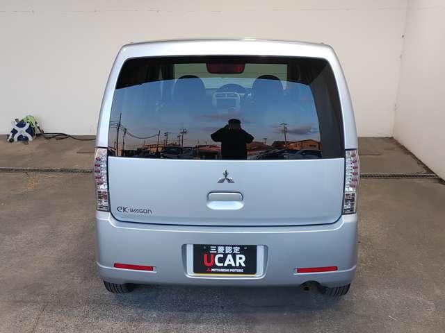 eKワゴン MX CDオーディオ・ベンチシート キーレス付き 全席パワーウインドウ 助手席エアバッグ エアコン PS 運転席エアバッグ ベンチシート 記録簿(12枚目)