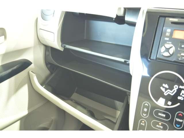 eKワゴン G CDオーディオ バックカメラ 助手席エアバック Bカメ スマキー Aストップ 運転席エアバック キーレス アルミホイール ベンチシート ABS オートエアコン パワーウィンドウ PS(12枚目)