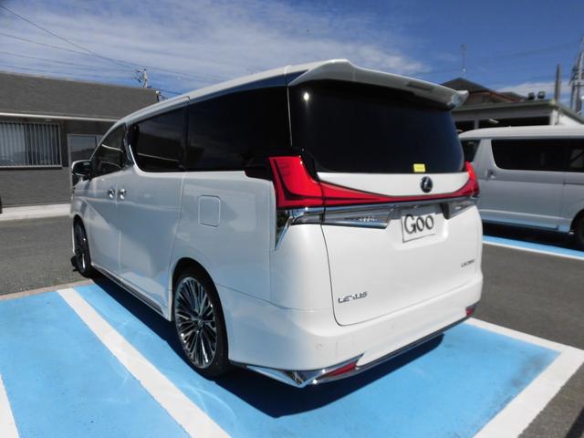 アルファード ２．５Ｓ　Ｃパッケージ　前期用ＬＭボディーキット　社外スフアリングハンドル（レクサス純正エアーバック）両側Ｐスライドドア　Ｐバックドア　フリップダウンモニター　ＥＴＣ　プリクラッシュセーフティシステム　２１ＡＷ（4枚目）
