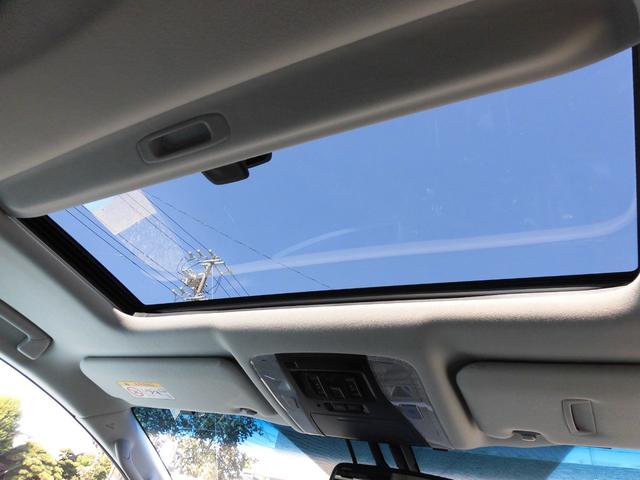 アルファード ２．５Ｓ　Ｃパッケージ　前期用ＬＭボディーキット　社外スフアリングハンドル（レクサス純正エアーバック）両側Ｐスライドドア　Ｐバックドア　フリップダウンモニター　ＥＴＣ　プリクラッシュセーフティシステム　２１ＡＷ（8枚目）