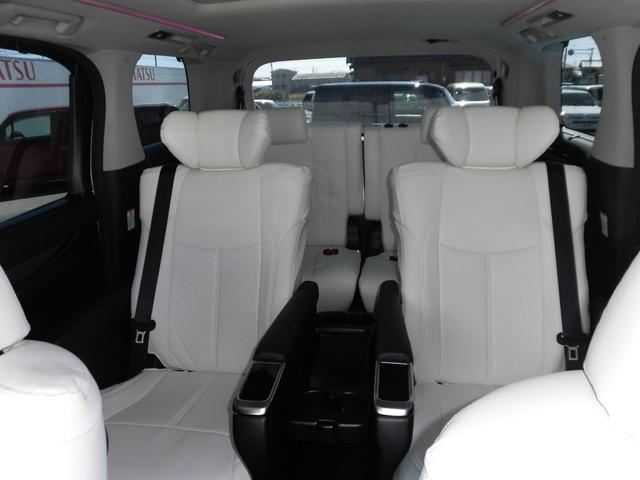 アルファード ２．５Ｓ　Ｃパッケージ　前期用ＬＭボディーキット　社外スフアリングハンドル（レクサス純正エアーバック）両側Ｐスライドドア　Ｐバックドア　フリップダウンモニター　ＥＴＣ　プリクラッシュセーフティシステム　２１ＡＷ（31枚目）