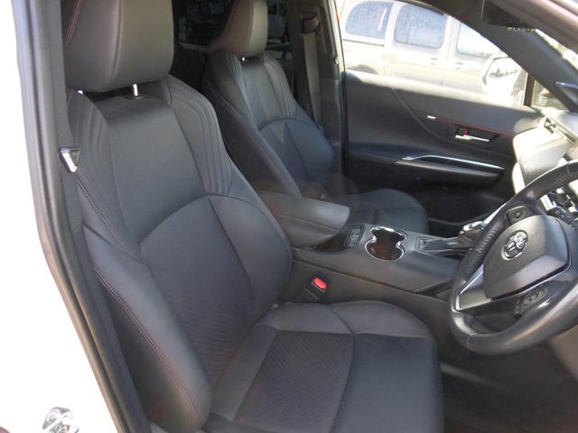 ハリアーＰＨＥＶ Ｚ　４ＷＤ車　プリクラッシュセーフティシステム　全方位モニター　ＢＴ接続　電動シート　黒革シート　オートクルーズ　レーンアシスト　オートハイビーム　パワーリアゲート　パーキングセンサー　前席シートヒーター（9枚目）