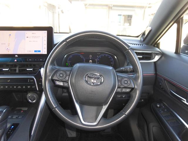 ハリアーＰＨＥＶ Ｚ　４ＷＤ車　プリクラッシュセーフティシステム　全方位モニター　ＢＴ接続　電動シート　黒革シート　オートクルーズ　レーンアシスト　オートハイビーム　パワーリアゲート　パーキングセンサー　前席シートヒーター（11枚目）