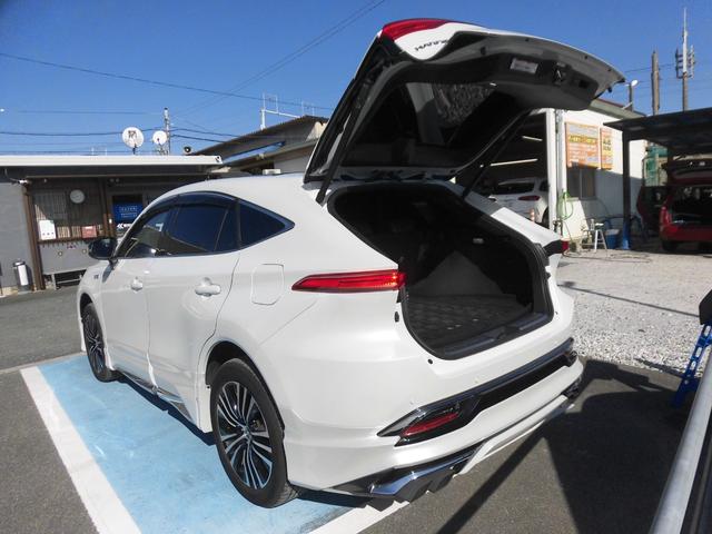 ハリアーＰＨＥＶ Ｚ　４ＷＤ車　プリクラッシュセーフティシステム　全方位モニター　ＢＴ接続　電動シート　黒革シート　オートクルーズ　レーンアシスト　オートハイビーム　パワーリアゲート　パーキングセンサー　前席シートヒーター（33枚目）