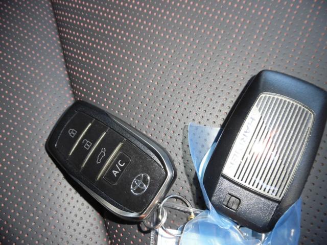 ハリアーＰＨＥＶ Ｚ　４ＷＤ車　プリクラッシュセーフティシステム　全方位モニター　ＢＴ接続　電動シート　黒革シート　オートクルーズ　レーンアシスト　オートハイビーム　パワーリアゲート　パーキングセンサー　前席シートヒーター（38枚目）