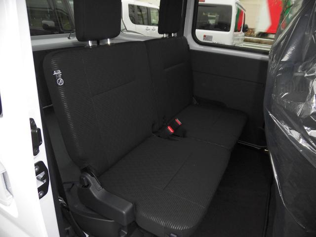 ハイゼットカーゴ クルーズ　６．８インチスマホ連動ディスプレーオーディオ　前後ドラレコ　寒冷地仕様　４ＷＤ　スマートキー　Ａストップ　届出済未使用車（15枚目）