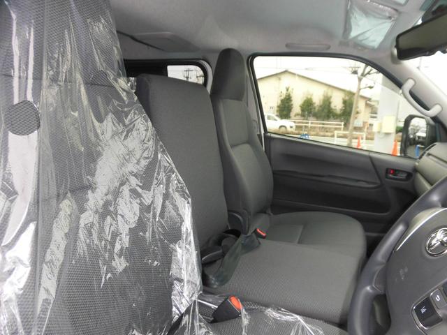 ハイエースバン ＤＸ　登録済未使用車　ＥＴＣ　オートライト　キーレスエントリー（10枚目）