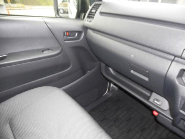 ハイエースバン ＤＸ　登録済未使用車　ＥＴＣ　オートライト　キーレスエントリー（21枚目）