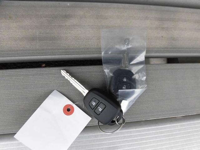 ハイエースバン ＤＸ　登録済未使用車　ＥＴＣ　オートライト　キーレスエントリー（26枚目）