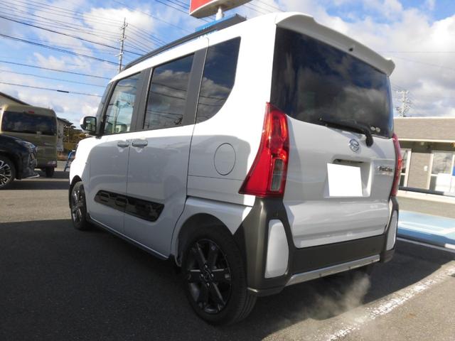 タント ファンクロスターボリミテッド　届出済未使用車　オーディオレス　コーナーセンサー　シートヒーター　オートクルーズコントロール　ＥＴＣ　ＬＥＤライト　衝突回避ブレーキ　電動スライドドア　ルーフレール　スマートキー　アイドリングストップ（4枚目）