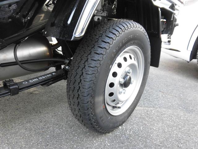 ハイゼットトラック ハイルーフ　届出済未使用車　デジタルインナーミラー　Ａストップ　切替式４ＷＤ　衝突被害軽減装置　マニュアルエアコン（29枚目）