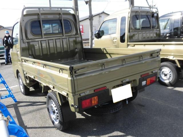 ハイゼットトラック ハイルーフ　届出済未使用車　デジタルインナーミラー　切替式４ＷＤ　マニュアルエアコン　アイドリングストップ　衝突被害軽減システム（4枚目）