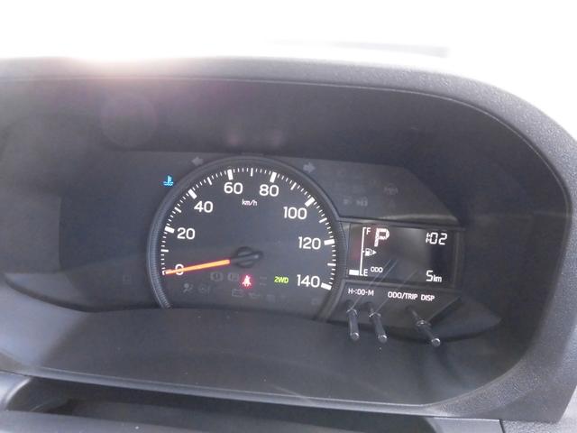 ハイゼットトラック ジャンボエクストラ　届出済未使用車　オーディオレス　デジタルインナーミラー　パートタイム４ＷＤ　スマ－トキー　アイドリングストップ機能　オートエアコン　衝突被害軽減システム（10枚目）