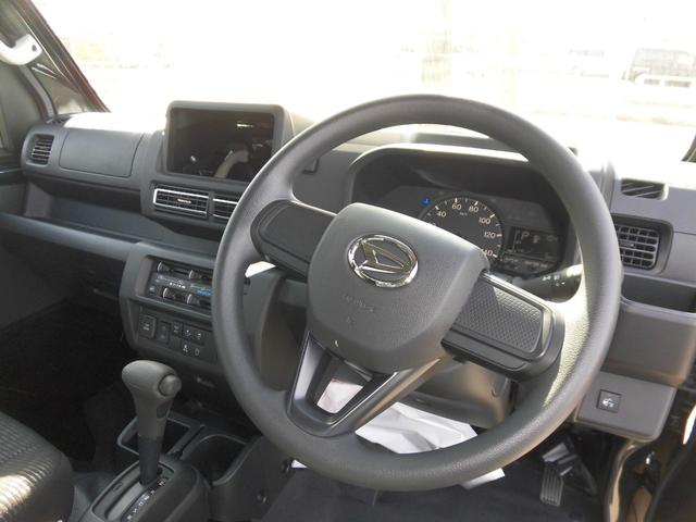 ハイゼットトラック ジャンボエクストラ　届出済未使用車　オーディオレス　デジタルインナーミラー　パートタイム４ＷＤ　スマ－トキー　アイドリングストップ機能　オートエアコン　衝突被害軽減システム（11枚目）