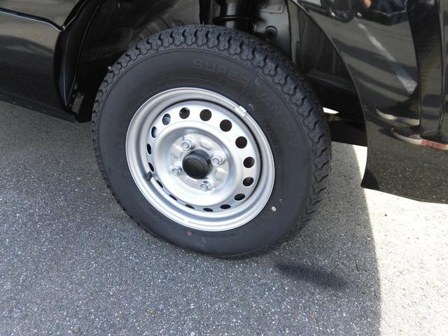 ハイゼットトラック ジャンボエクストラ　届出済未使用車　オーディオレス　デジタルインナーミラー　パートタイム４ＷＤ　スマ－トキー　アイドリングストップ機能　オートエアコン　衝突被害軽減システム（32枚目）