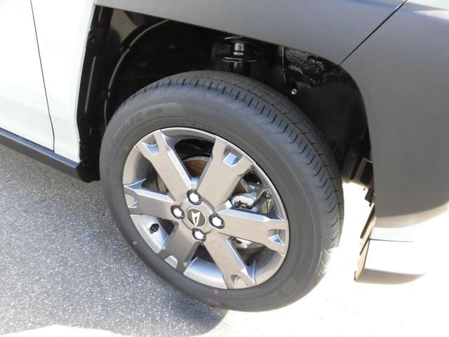 タフト G ダーククロムベンチャー 届出済未使用車 オーディオレス クリソナ 衝突軽減ブレーキ 衝突安全ボディ Aストップ オートクルーズコントロール スマートキー LEDヘッドライト ATハイビーム スカイルーフ ルーフレール ABS(32枚目)