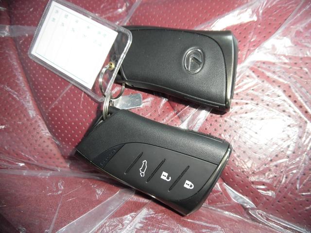 ＲＸ ＲＸ５００ｈ　Ｆスポーツパフォーマンス　衝突軽減装置　全方囲カメラ　４ＷＤ　ドライブレコーダー　ＥＴＣ　デジタルインナーミラー　インテリキー　オートハイビーム　レーンキープアシスト　Ｂｌｕｅｔｏｏｔｈ　クリソナ　オートクルーズ　ＰＫＳＢ（37枚目）