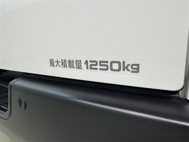 ハイエースバン ロングＤＸ　メモリーナビ　ＤＶＤ再生　ミュージックプレイヤー接続可　バックカメラ　衝突被害軽減システム　ＥＴＣ　ドラレコ　ＬＥＤヘッドランプ　乗車定員６人（29枚目）