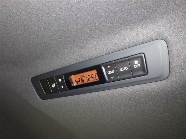 【オートエアコン】お好みの温度に設定して頂くと、車内の温度を自動調整♪快適にクルマの中を過ごして頂けます。