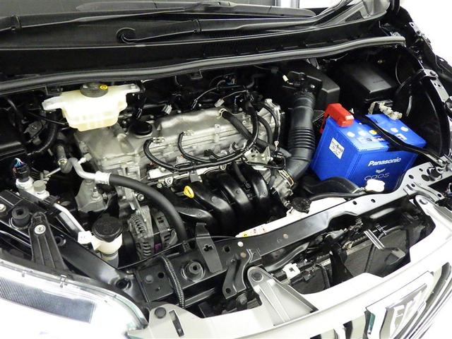 スチームがけでエンジンルームの汚れも綺麗にクリーニング！