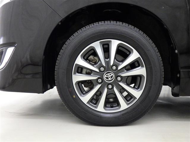 かっこいいホイールですね。　車のイメージを大きく左右するホイール部分はコダワリを持ちたいですね。